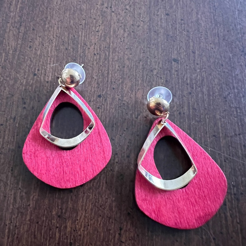 NEW EARRINGS | SMALL BUSINESS